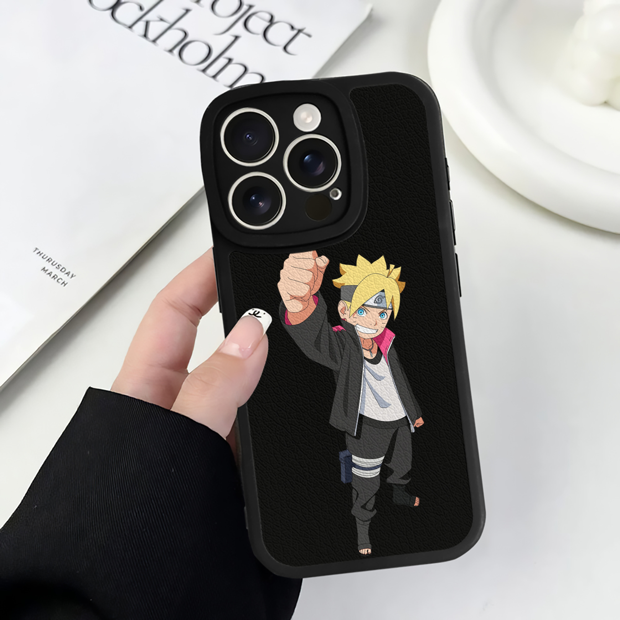 （画像用） NARUTO -ナルト- うずまき ボルト Uzumaki Boruto 【iPhone 16シリーズ対応】シリコンスマホケース（レザー調） 材質：シリコン